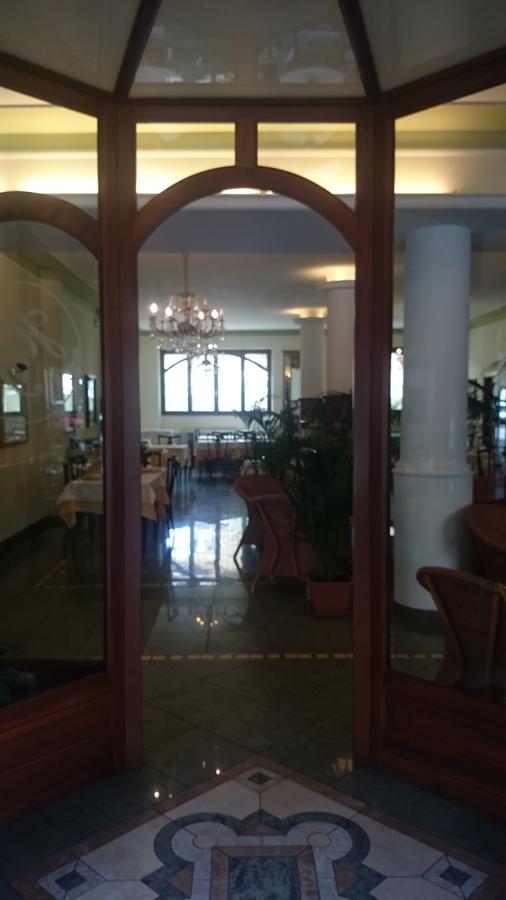 Hotel Pescetto Альбенга Экстерьер фото